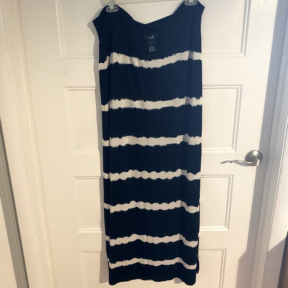 Black and white tie dye Skirt- long, high wasted with side slits.